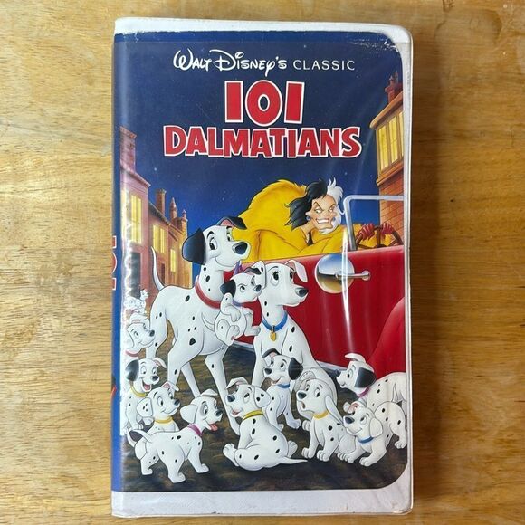 Vintage Walt Disney’s Classics 101 Dalmatians VHS Video Cassette Tape in Box - Picture 1 of 7